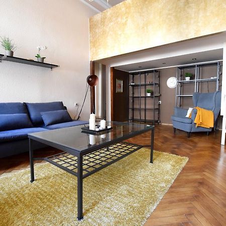 Budget Apartment By Hi5 - Oktober 6 Str 4 Budapest Luaran gambar