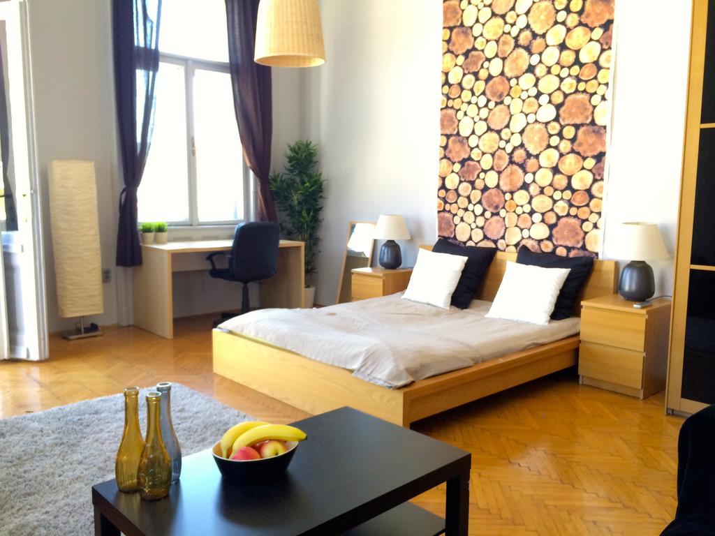 Budget Apartment By Hi5 - Oktober 6 Str 4 Budapest Luaran gambar