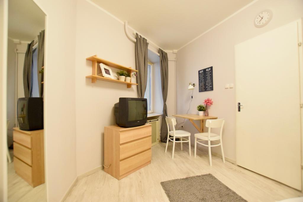 Budget Apartment By Hi5 - Oktober 6 Str 4 Budapest Luaran gambar