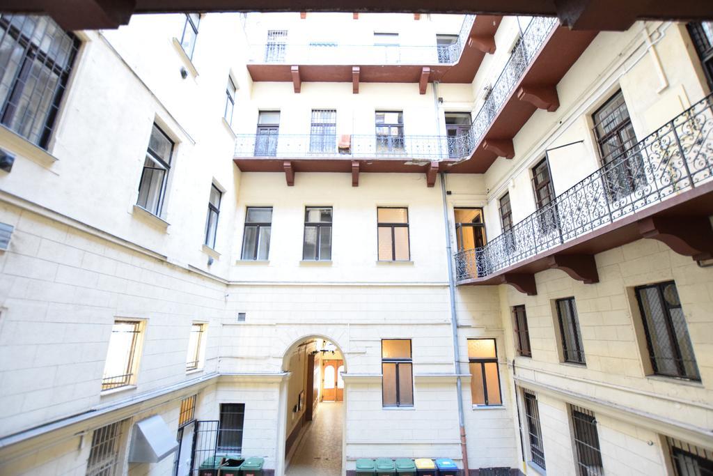Budget Apartment By Hi5 - Oktober 6 Str 4 Budapest Luaran gambar